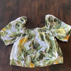 H&M Cropped Lemon Blouse w Green Leaves! **excellent condition**